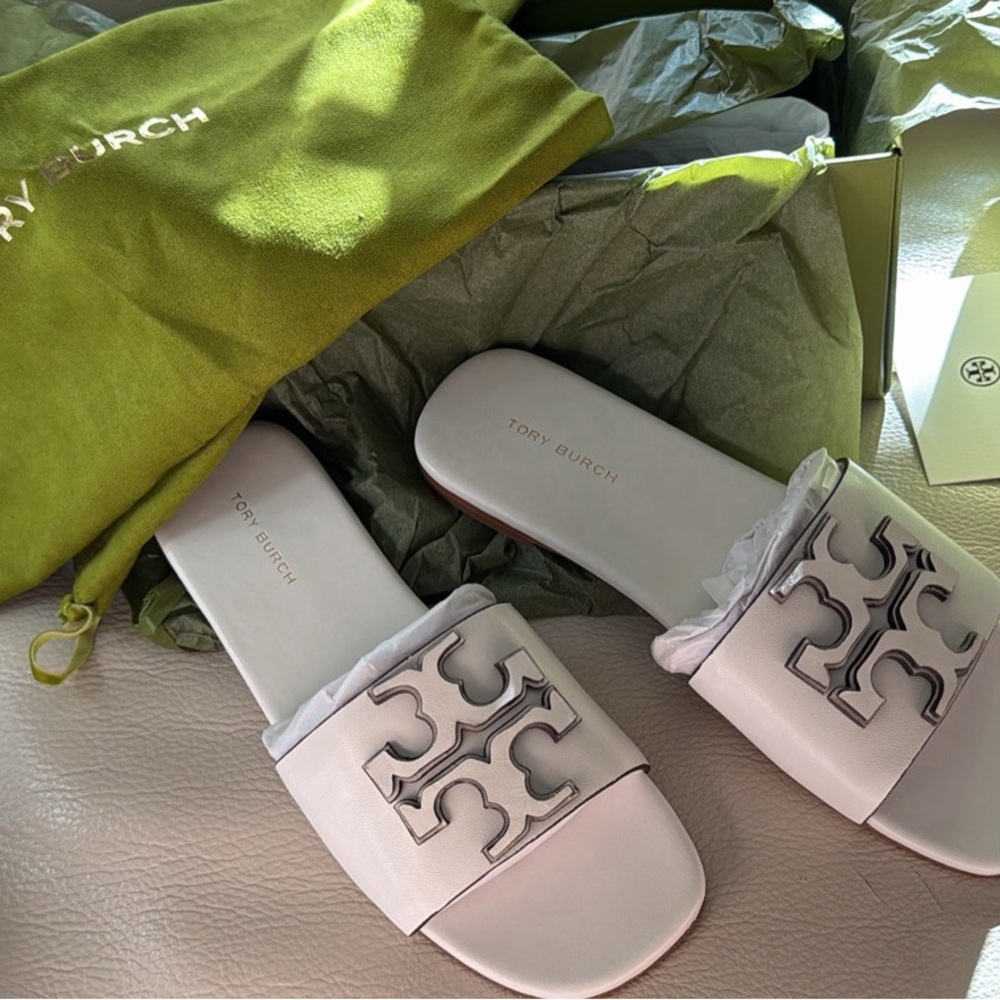 Tory Burch White Sandals with Silver Accents